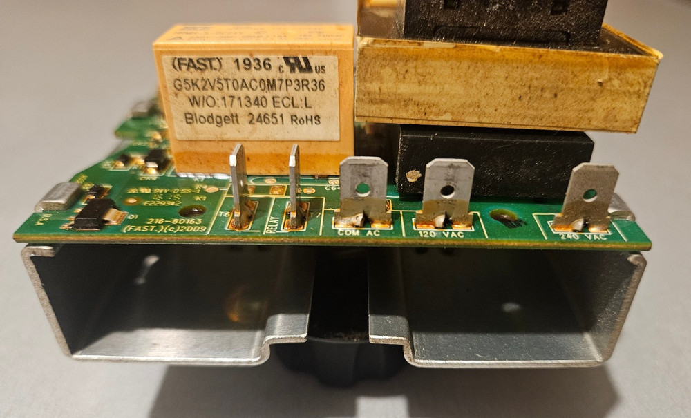 Blodgett Temperature Control Board #33152 with analog control switch