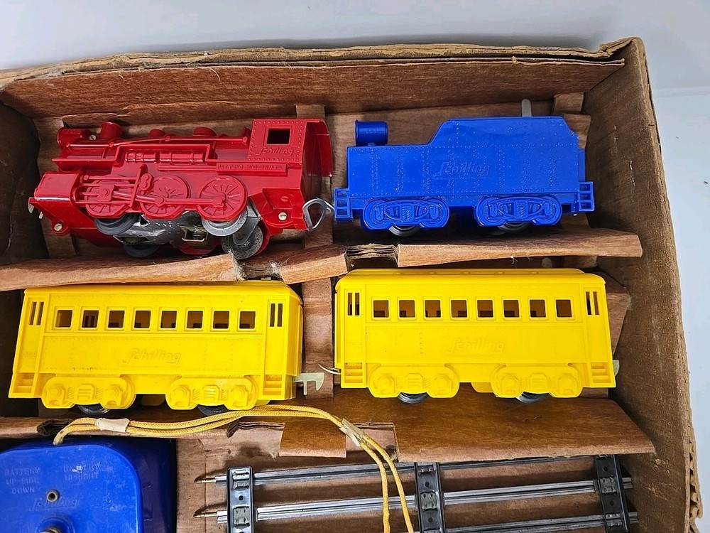 SCHILLING ELECTRIC 4 PIECE PLASTIC TRAIN SET BOXED AS IS UNTESTED READ
