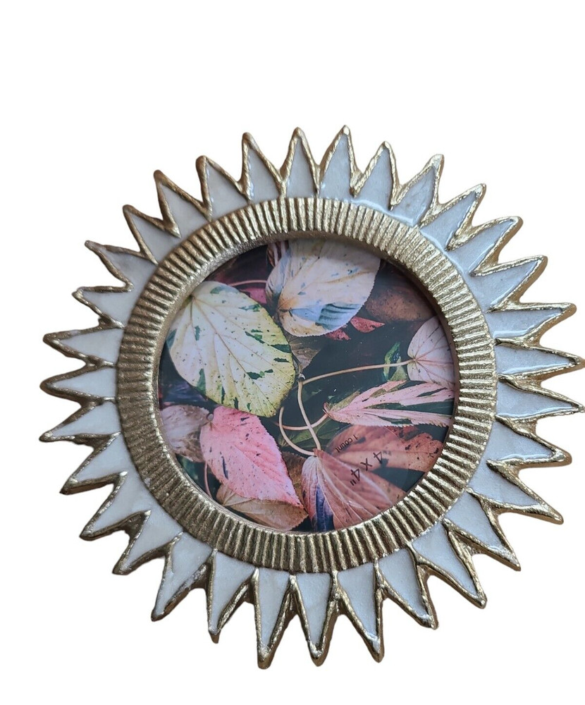 4 INCH CIRCULAR PICTURE FRAME