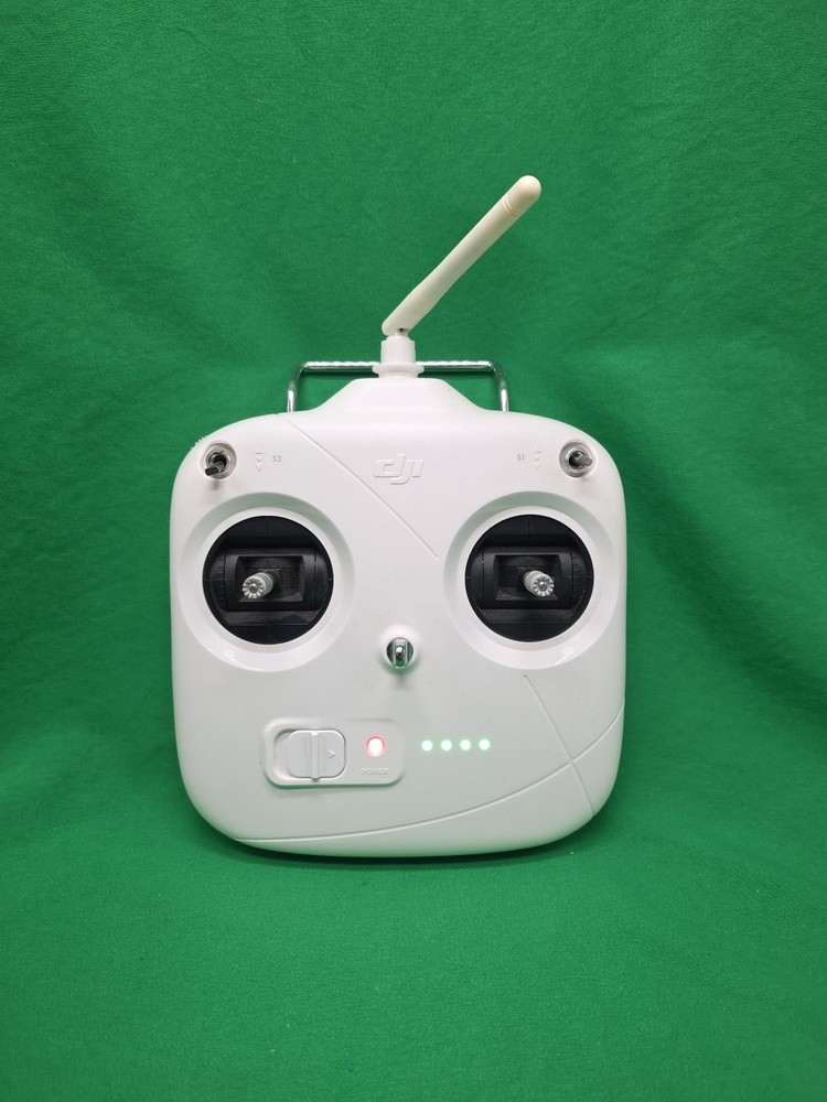 DJI Phantom 3 Standard Drone Remote Control GL358WA Powers On #6
