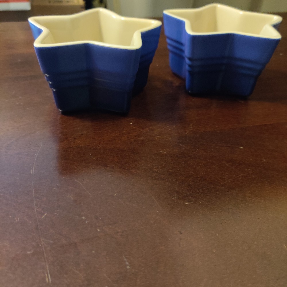 Le Creuset Blue Star Ramekin Ceramic Baking Dish (2)