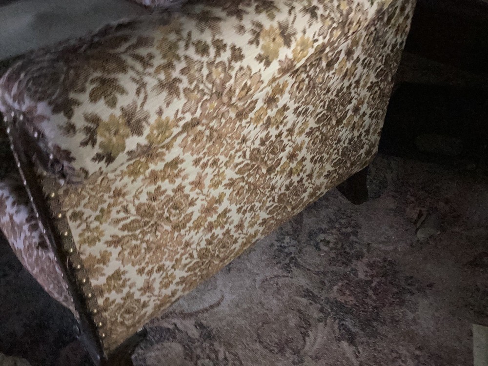 Antique Couch See Pics!!!