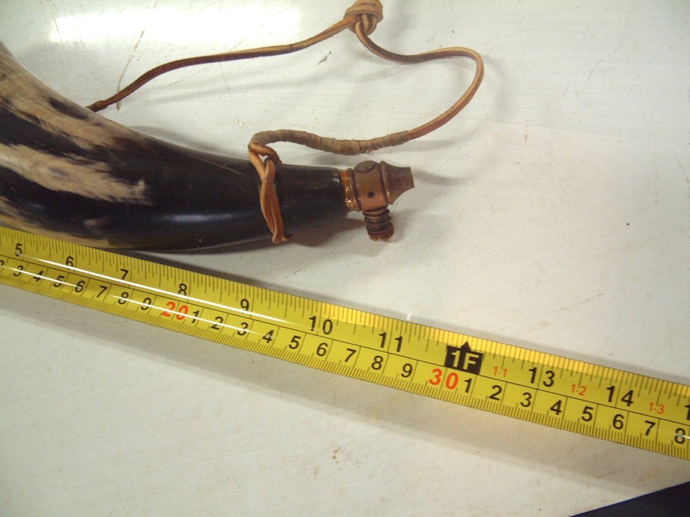 Primitive Black Powder Horn/Bronze NICE Flask Muzzleloading Hunting 10 X 2 1/2"