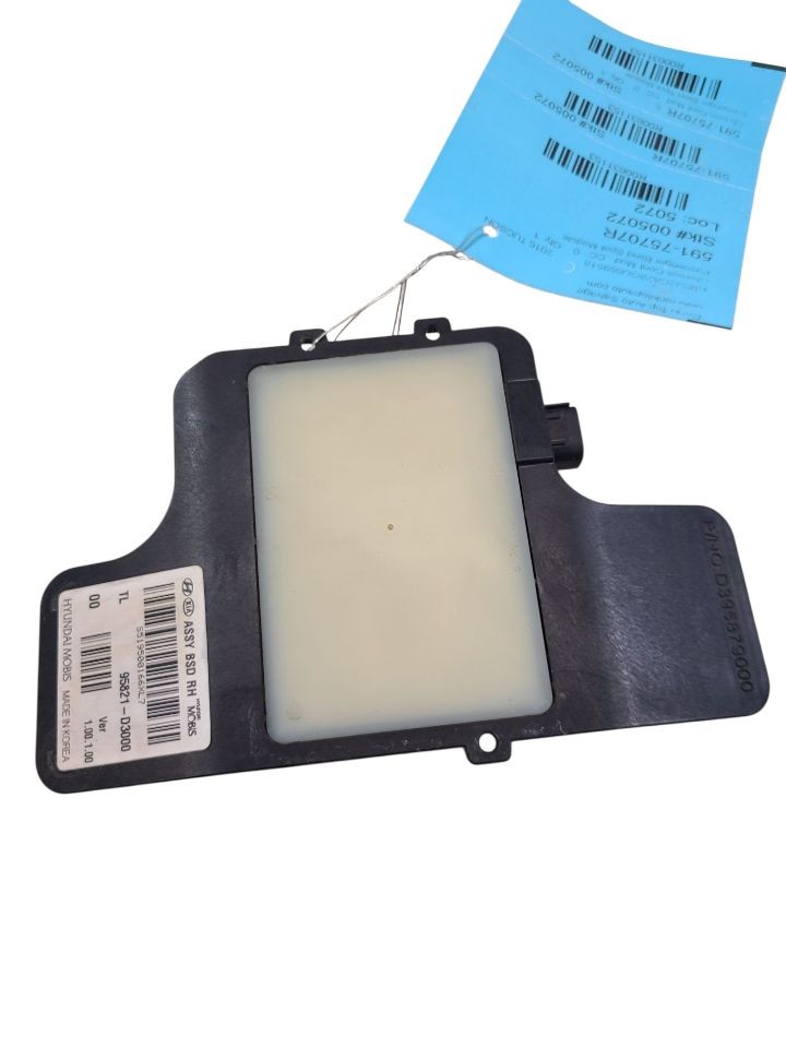 Used Blind Spot Detection System Warning Control Module fits: 2016 Hyundai Tucso