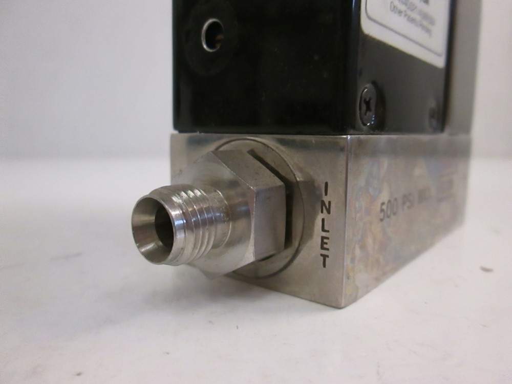 Unit UFC-1100 Mass Flow Controller, SiH4, .5 SLM, Used