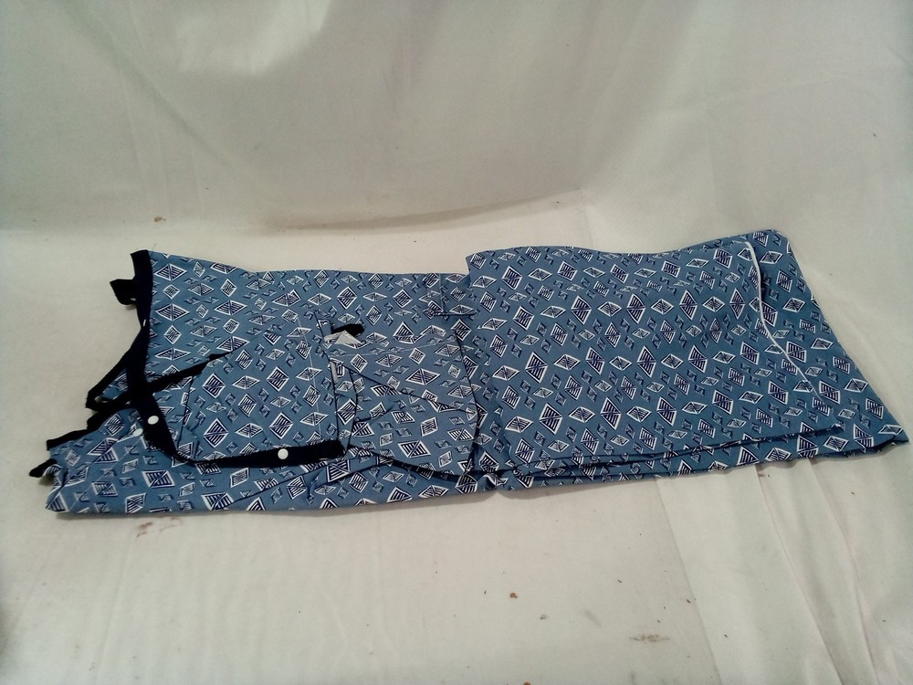 Medline Hospital Gown Pack, Cotton/Polyester Blend - Blue Pattern, 14 Pack