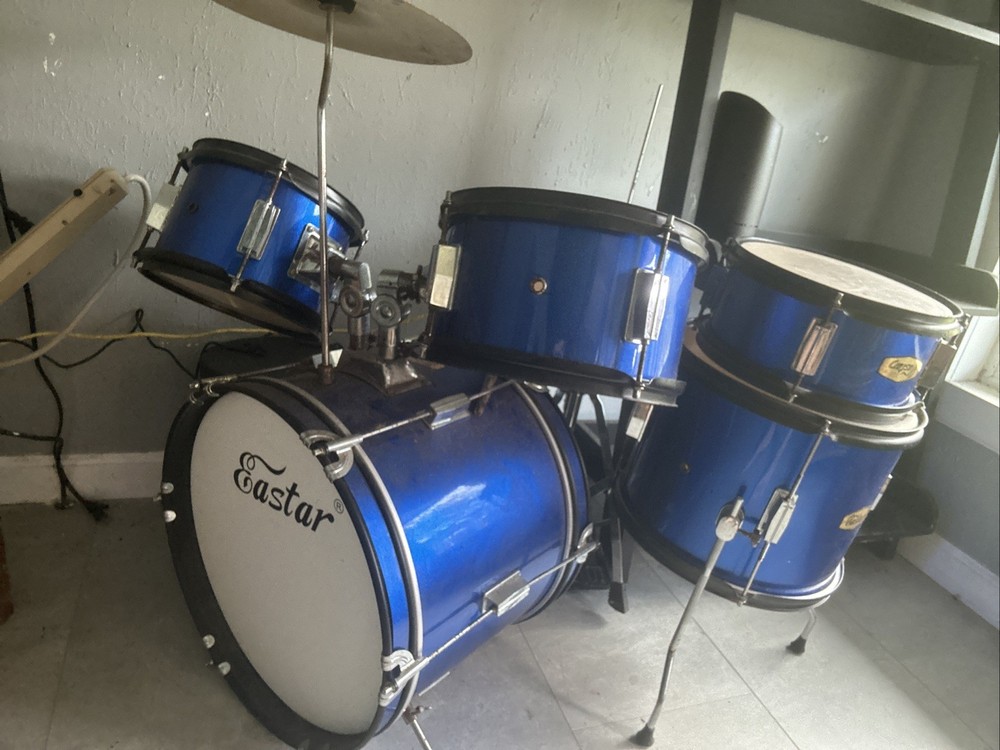 Children’s Size Drum Set