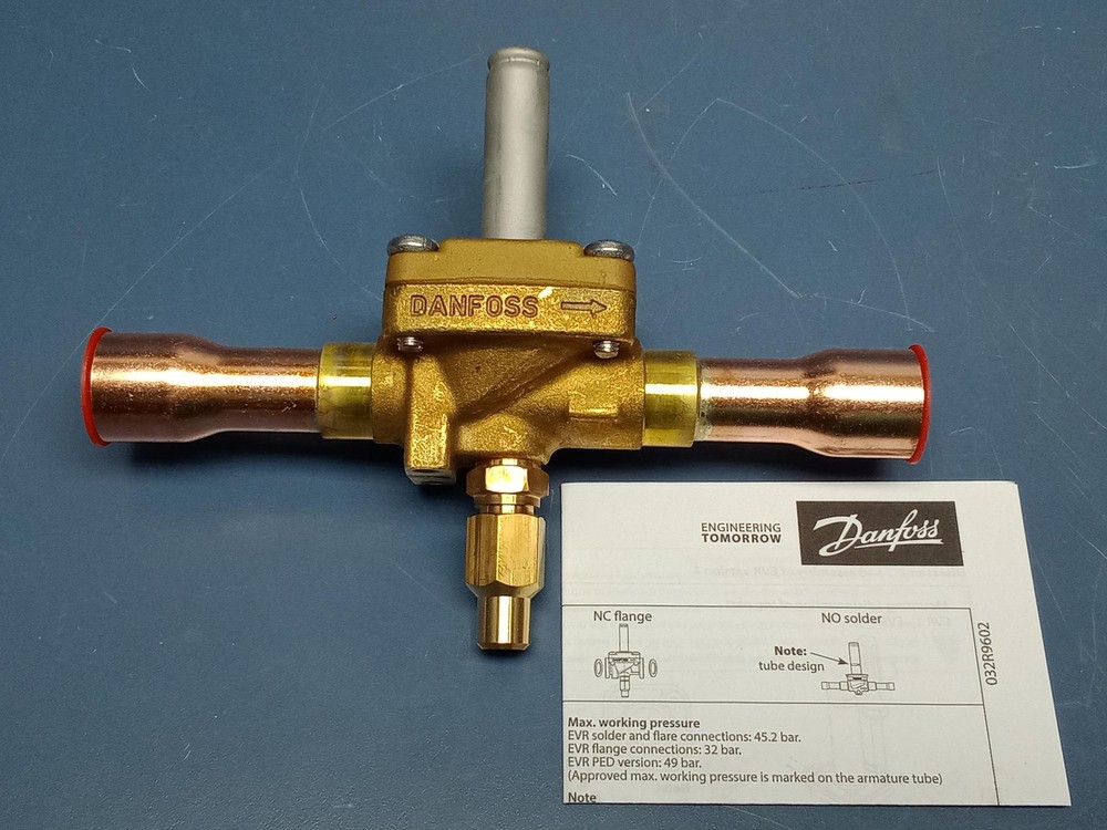 Danfoss Electronics - 032L1004 - Solenoid Valves EV Series 7/8" ODF - NEW