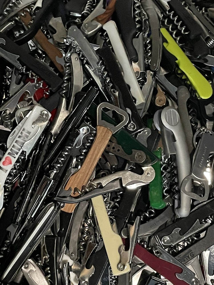 ***100*** Corkscrews Wine Keys Bottle Openers Waiter's Friend Random Lot Bulk