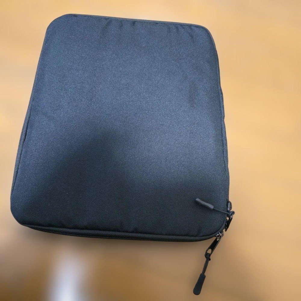 Nogizaka46 Gadget Case