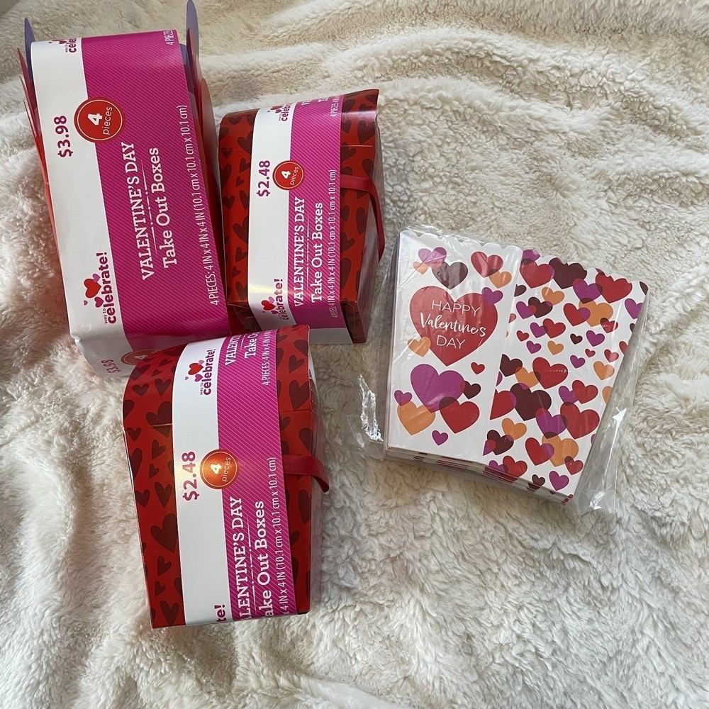 Way to Celebrate Red Heart Take Out Gift Boxes and Multicolor Popcorn Boxes