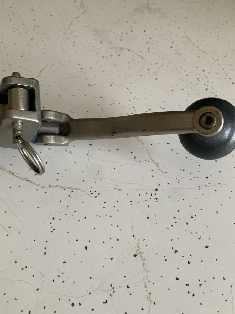 Edlund G2 NSF Medium Duty Can Opener