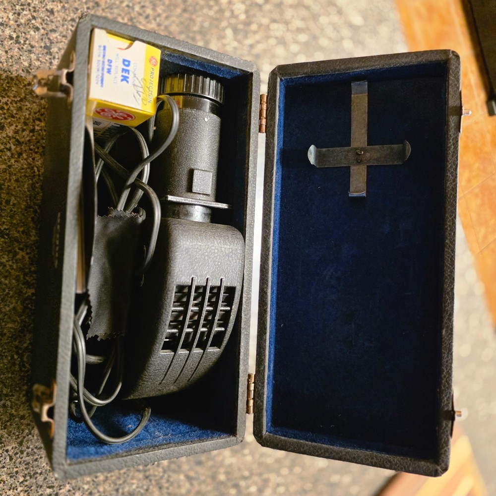 Vintage Argus Slide Projector - UNTESTED