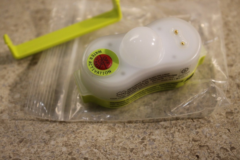 ACR 3764 HEMILIGHT3 HL3 AUTOMATIC WATER ACTIVATED LIFEJACKET INDICATOR LED M3