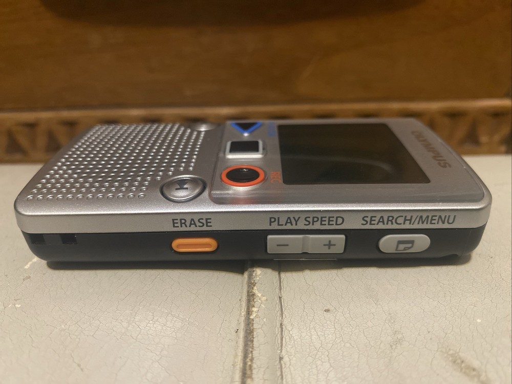 Olympus Note Corder DP-201 Digital Handheld Voice Recorder - Box & Instructions