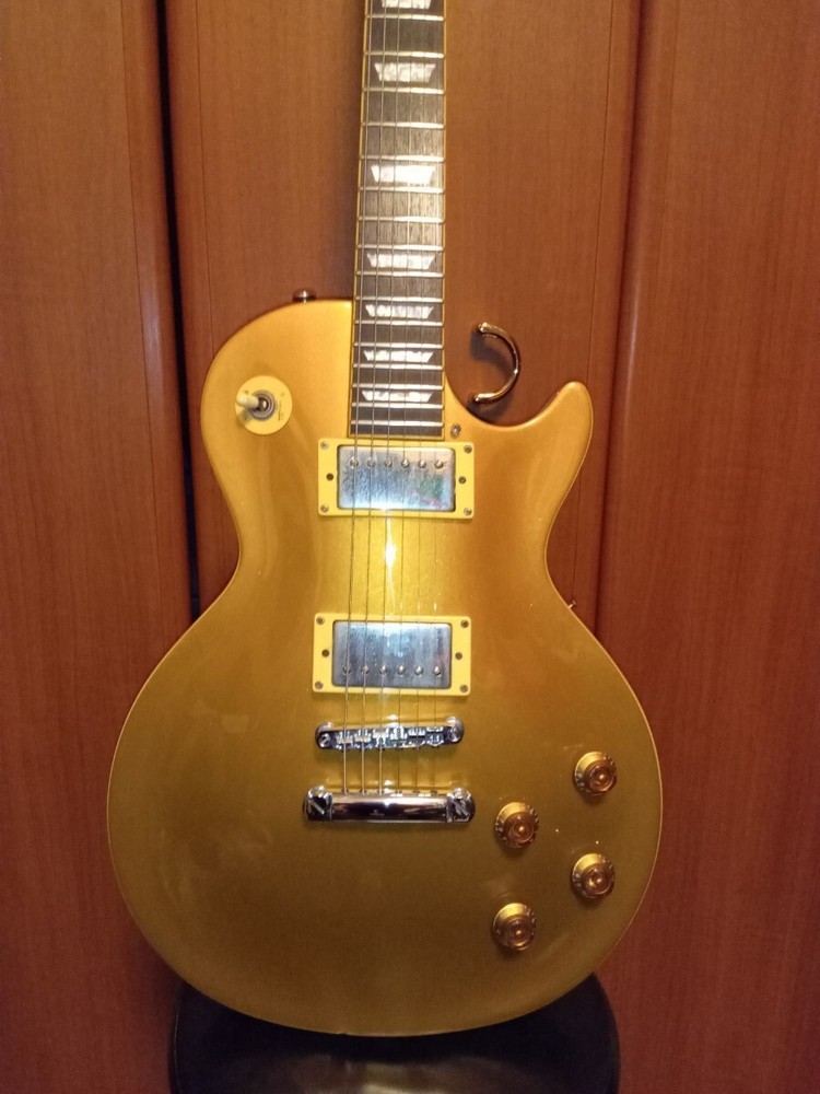 Gold top beautiful