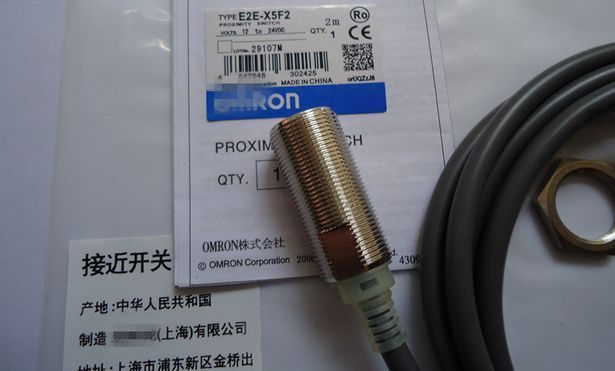 New Omron E2E-X5F2 E2EX5F2 Proximity Sensor
