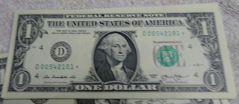 ** NICE - Uncirculated - 2013 - D - CLEVELAND -- STAR NOTE w PLASTIC HOLDER