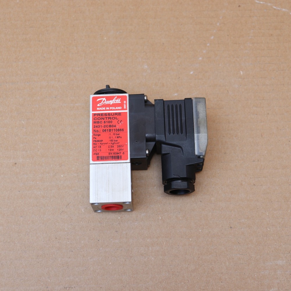 DANFOSS MBC5100 PRESSURE SWITCH  061B110866