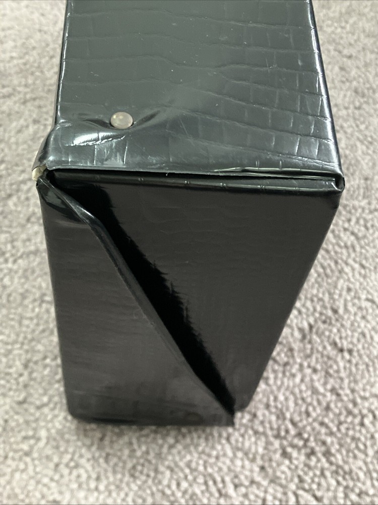 VINTAGE ORIGINAL NINTENDO GAMEBOY CASE