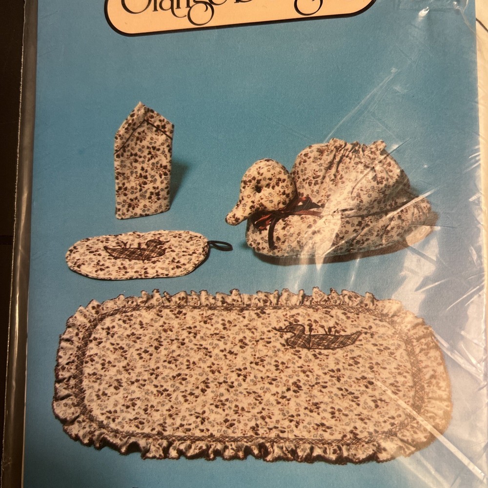 ORANGE DELIGHTS Applique Pattern - MALLARD TABLE SETTING Pattern 402/403 Granny