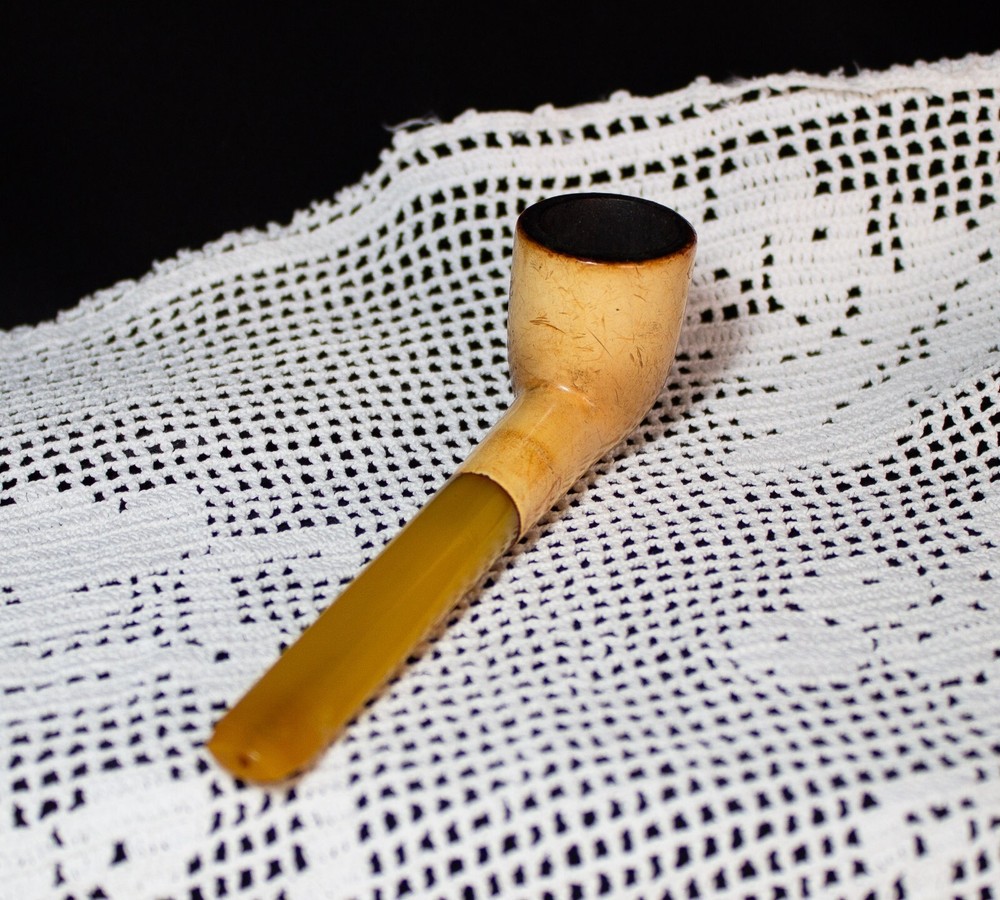 Vintage Frischer Meerschaum Pipe With Case
