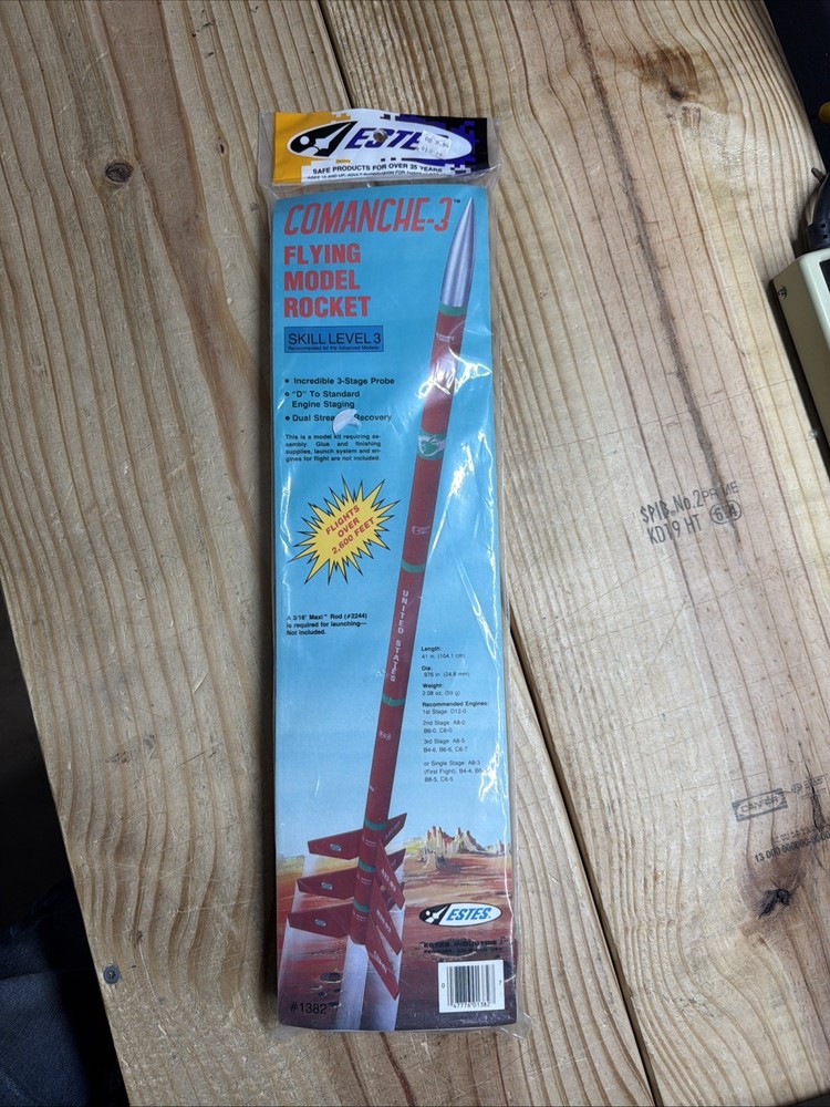 Estes Comanche 3 #1382 3 stage model rocket NEW/SEALED