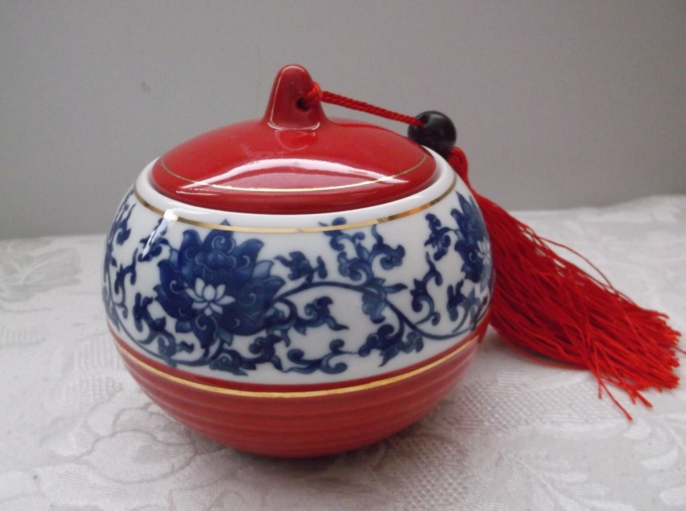 Hand Painted Ceramic Tea Caddy Urn Jar