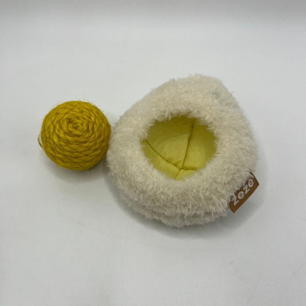 Boiled Egg Catnip Sisal Ball Cat Toy