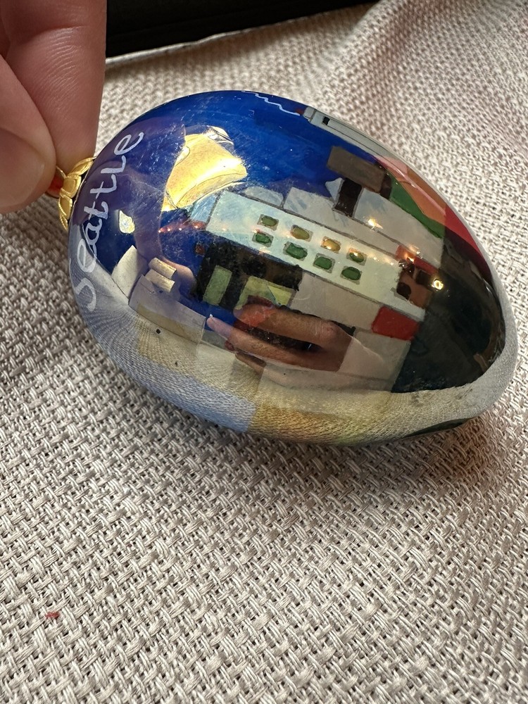 SEATTLE ORNAMENT CHRISTMAS EGG SMITH WESTERN.