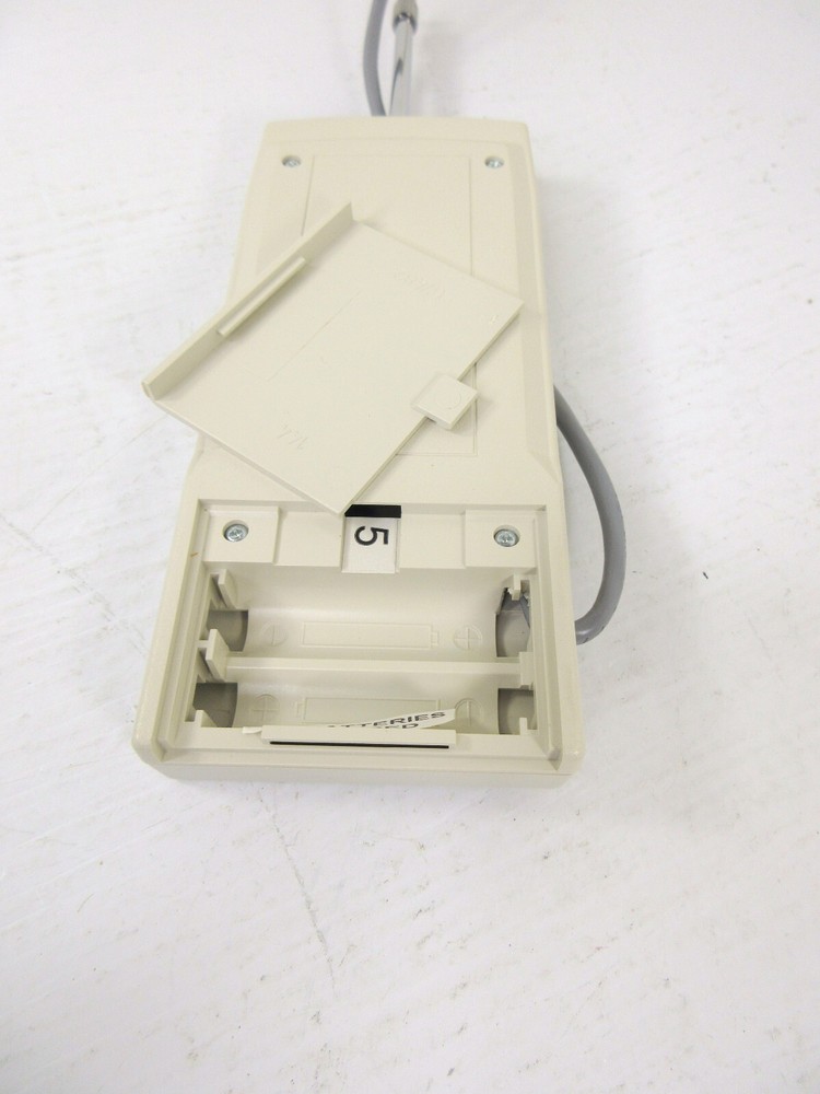 Apollo VISION Q3 Audio Visual Projector Presentation System Screen IMT-16.7 Lot