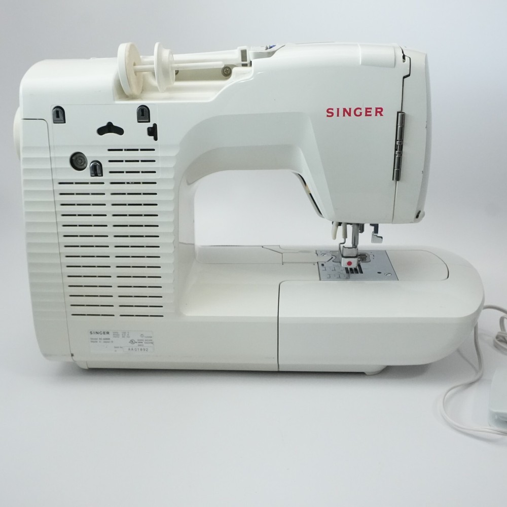 Singer Quantum 6000XL Sewing /Embroidery Machine Combo