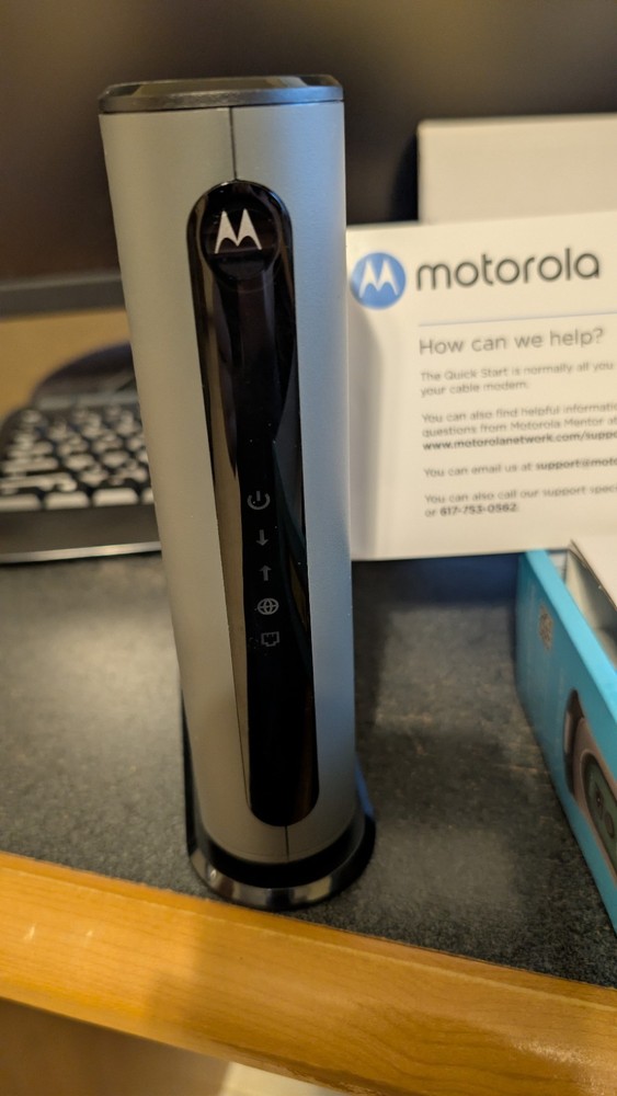 Motorola MB8600 DOCSIS 3.1 Cable - Black