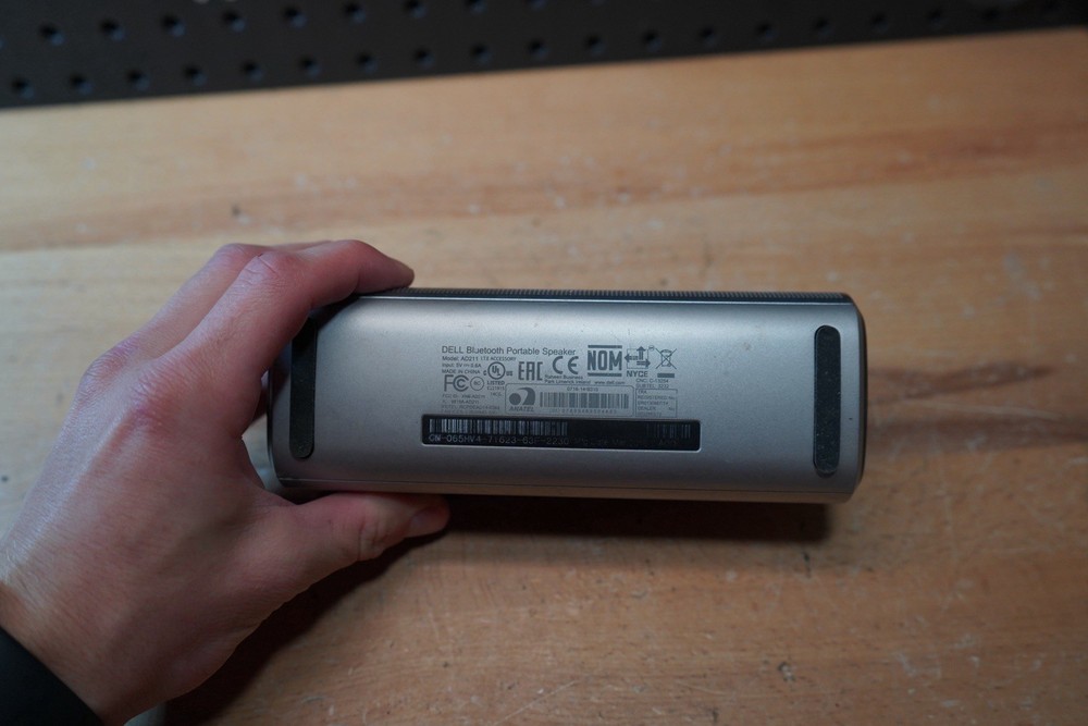 (C) Dell AD211 Bluetooth Portable Speaker System