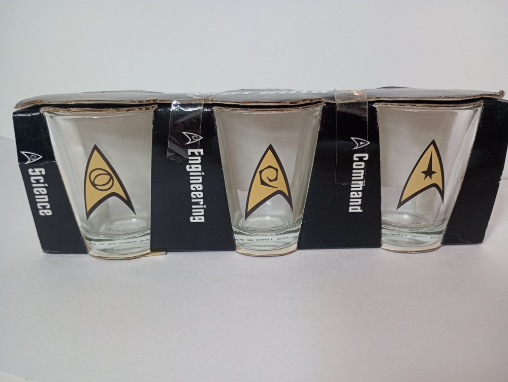 Star Trek Shot Glasses Set Of 3 Science Engineering Command 2001 Paramount Rare