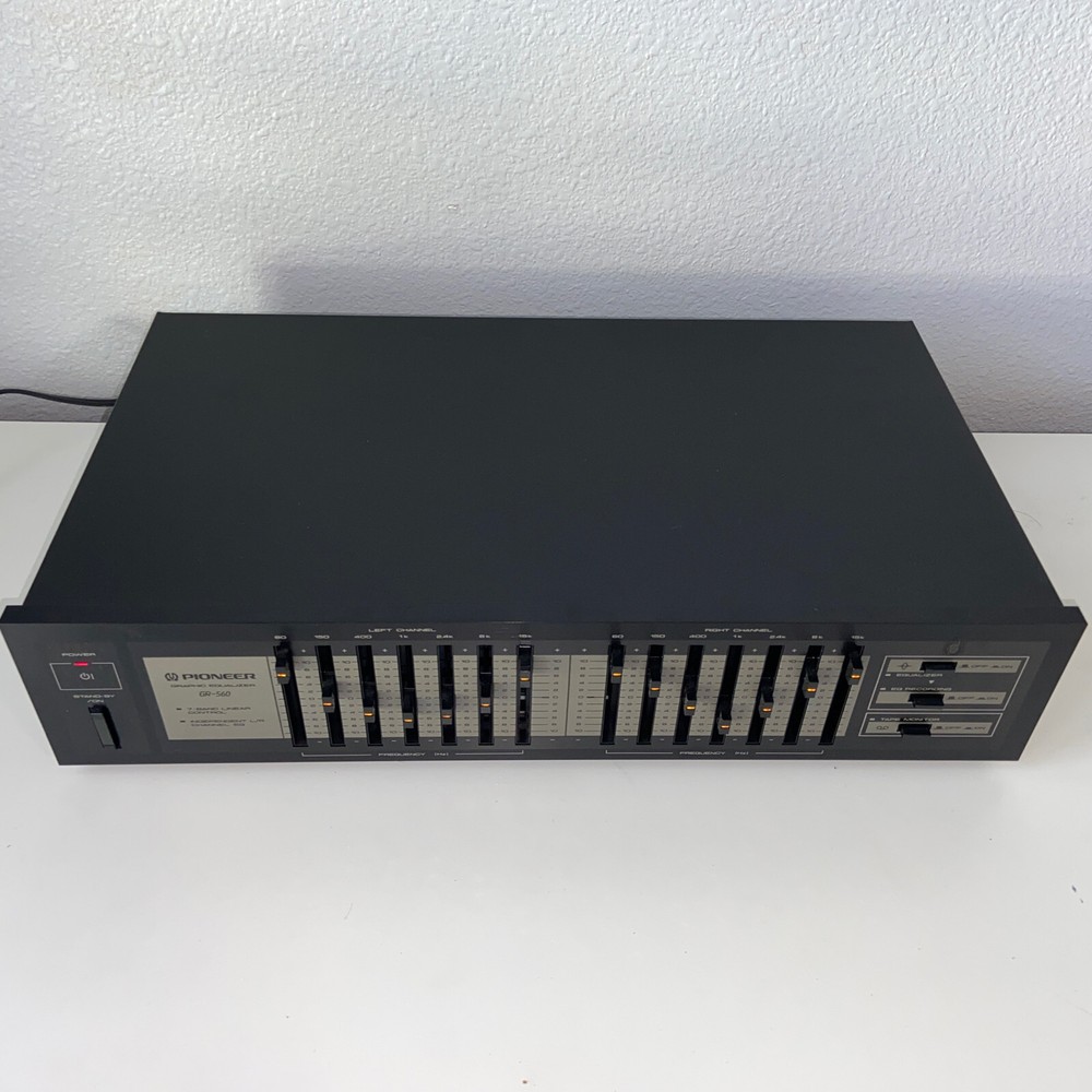 Pioneer 7 Band Equalizer Model GR-560