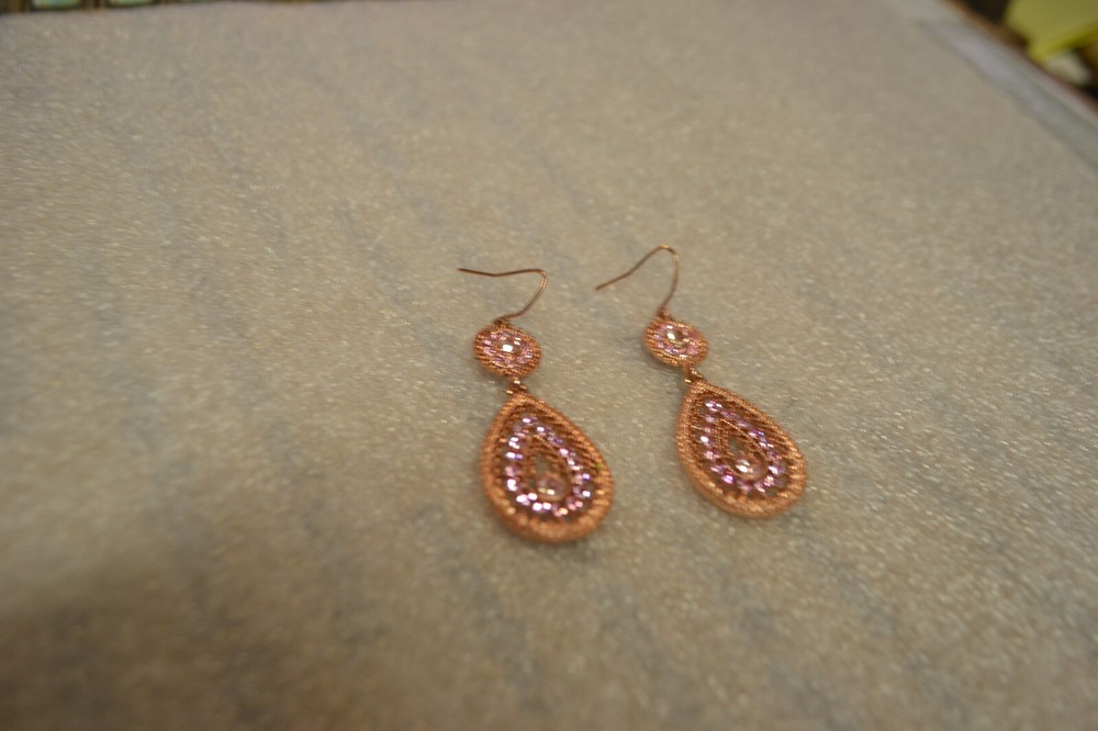 Vintage rhinestone tear drop earrings