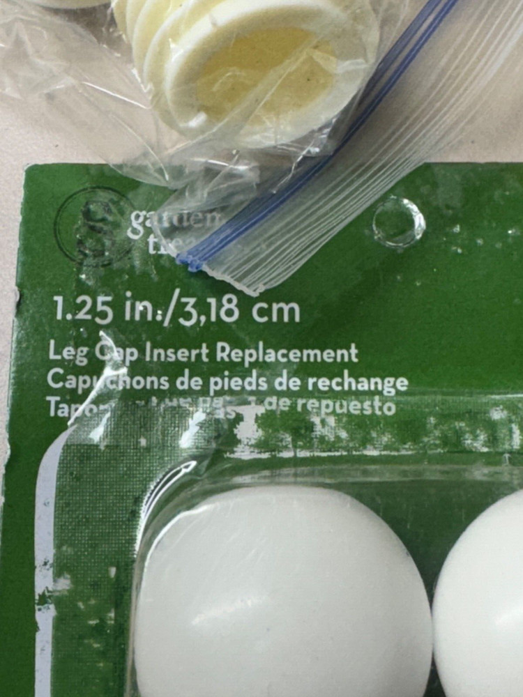 20 pcs 1-1/4" Leg Cap Insert Replacement old stock