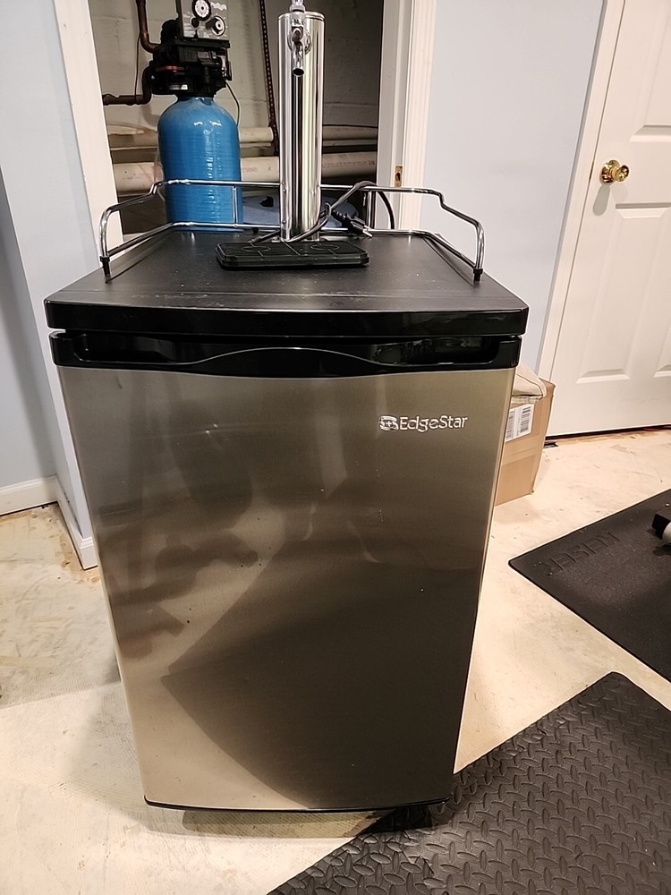 Edgestar BR2000SS Single Tap Kegerator