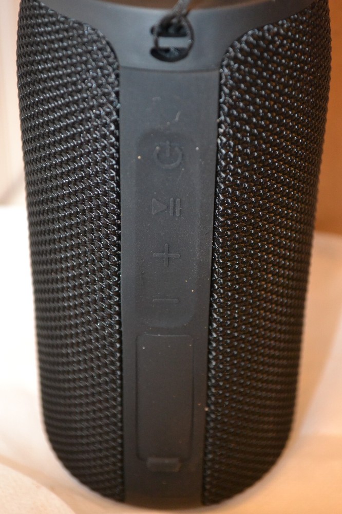 COMENCN Portable Bluetooth Wireless Speaker Black