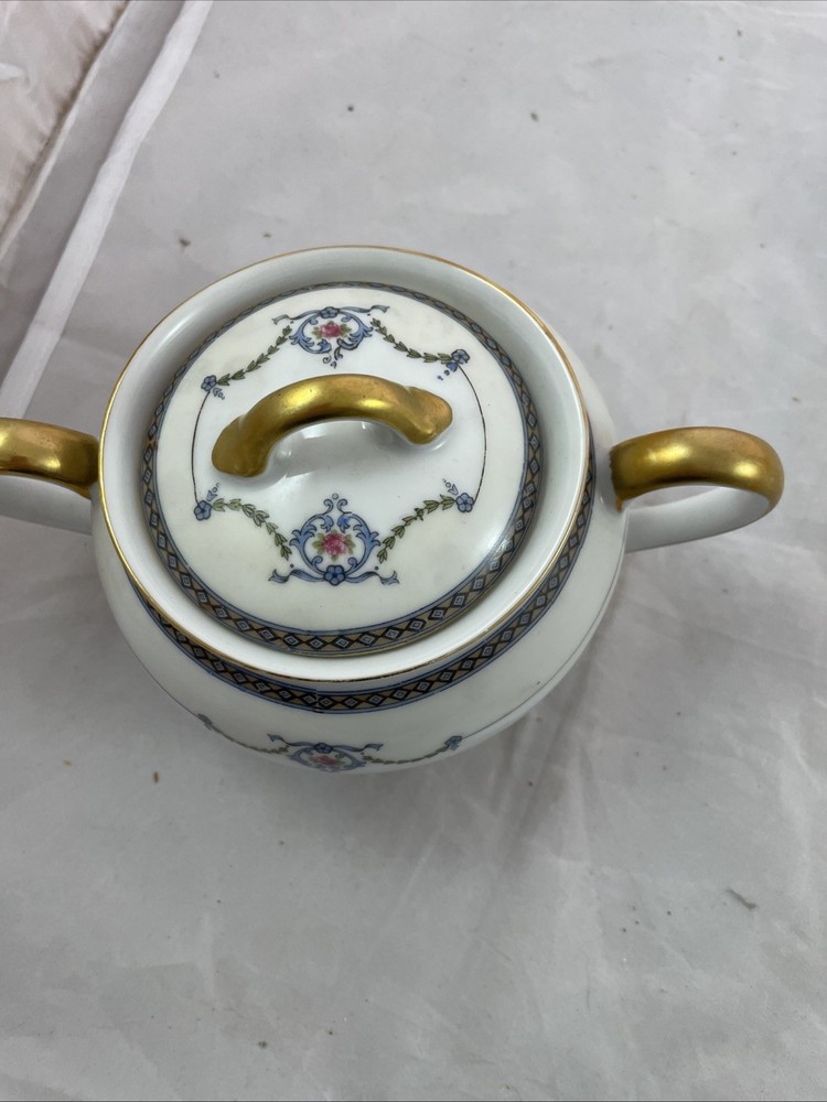 Noritake Glenedon Sugar Bowl with Lid