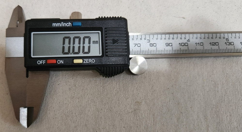 DIGITAL ELECTRONIC 6'' HARDENED STAINLESS CALIPER