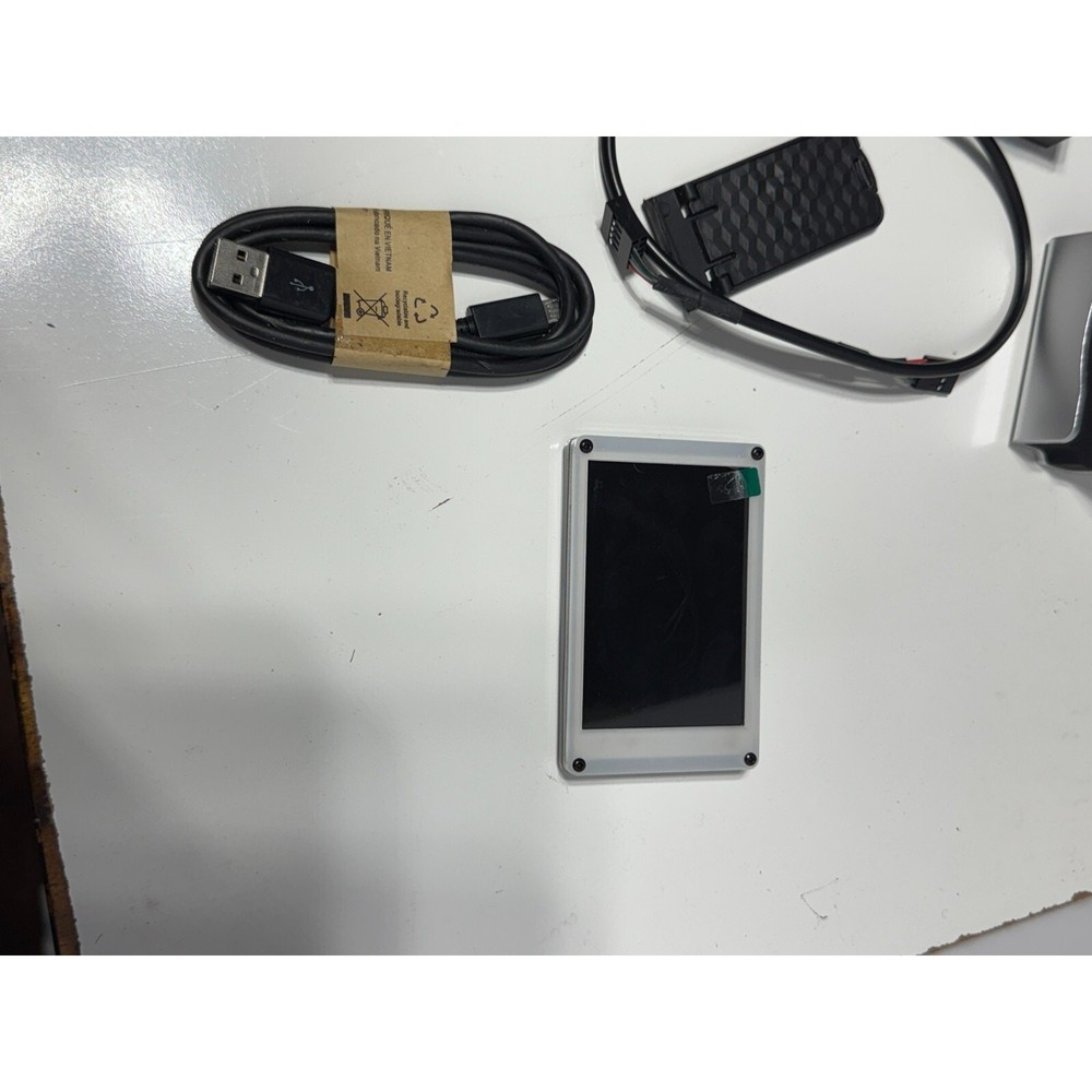 Geek Teches USB Mini PC Display with Stand + USB Hub Tinker-Ready!!!!
