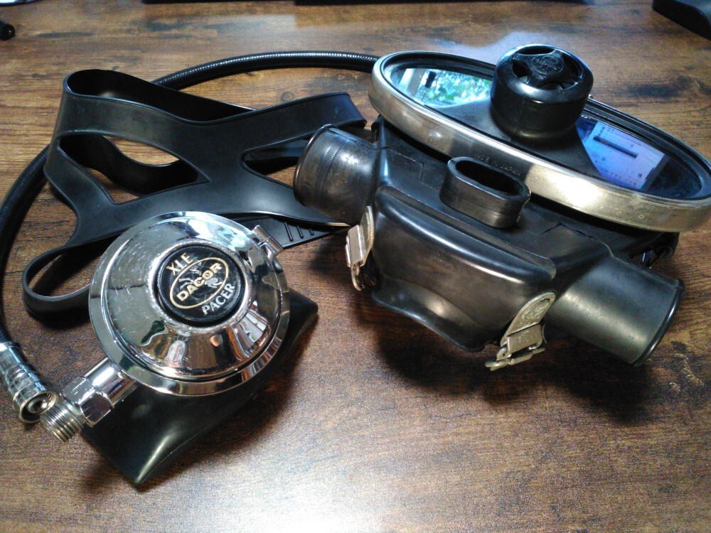 Aqua-Lung Full Face Mask/Regulator for Hookah Dive.