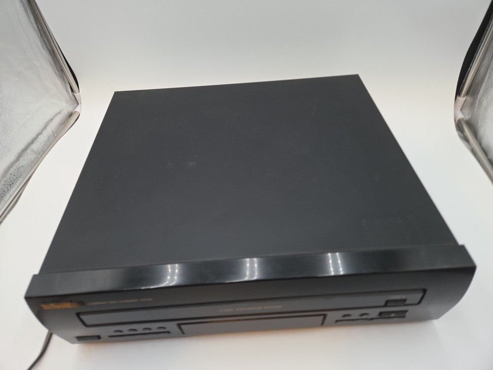 Techwood Compact Disc Changer CD Changer CDC85 - NO REMOTE Not Fully Tested