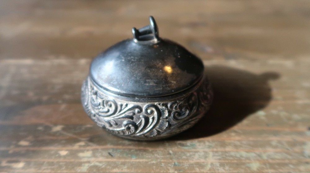 Antique Silverplate Providence SEWING BUTTON Needle Jar 2 7/8"