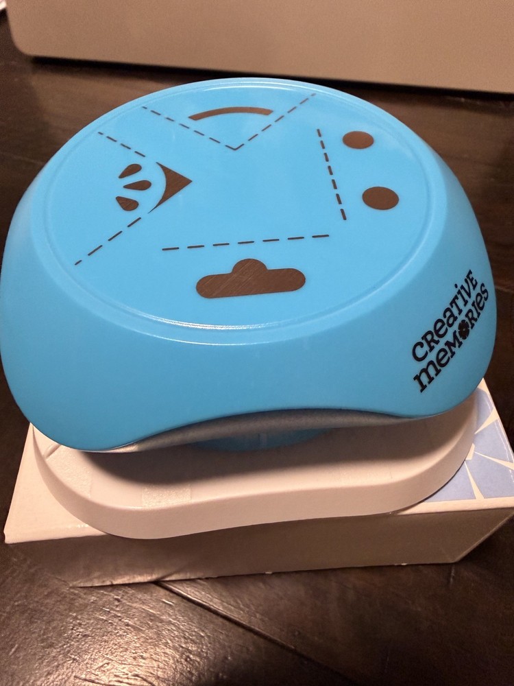 Creative Memories ESSENTIALS 4-Way Punch