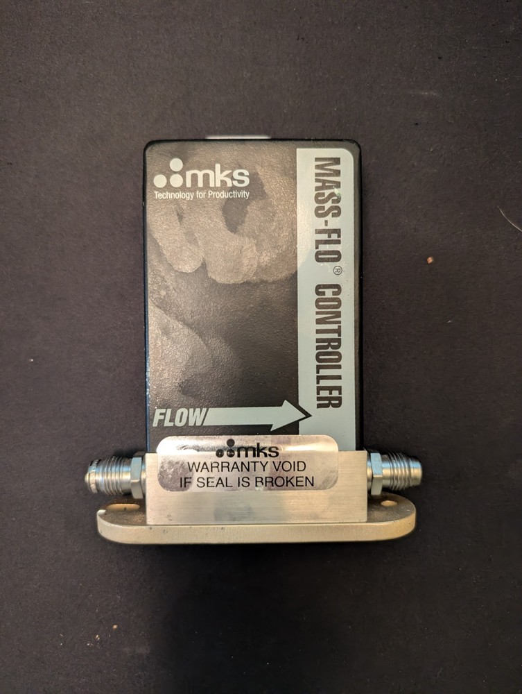 MKS Mass Flow Controller Model 1179A51CR18V - FAST SHIP