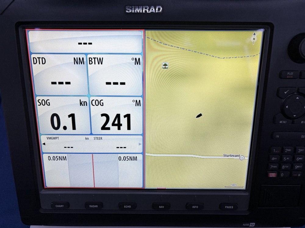 Simrad NSE 12 GPS Chartplotter Multifunction Display W/ Cover - See Description