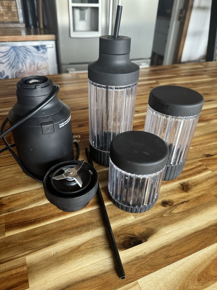 Beast Mighty 850 Plus Personal Blender – 850W Compact Mixer